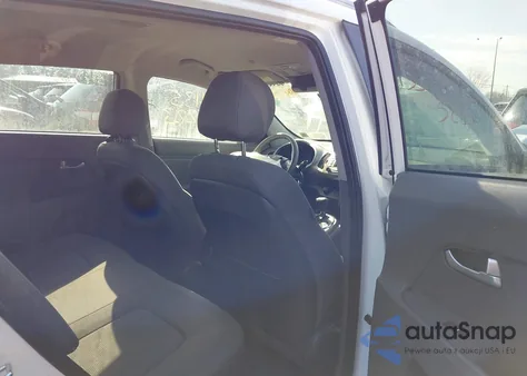 2015 Kia Sportage Lx z USA, uszkodzony, nr VIN KNDPBCAC5F7781469